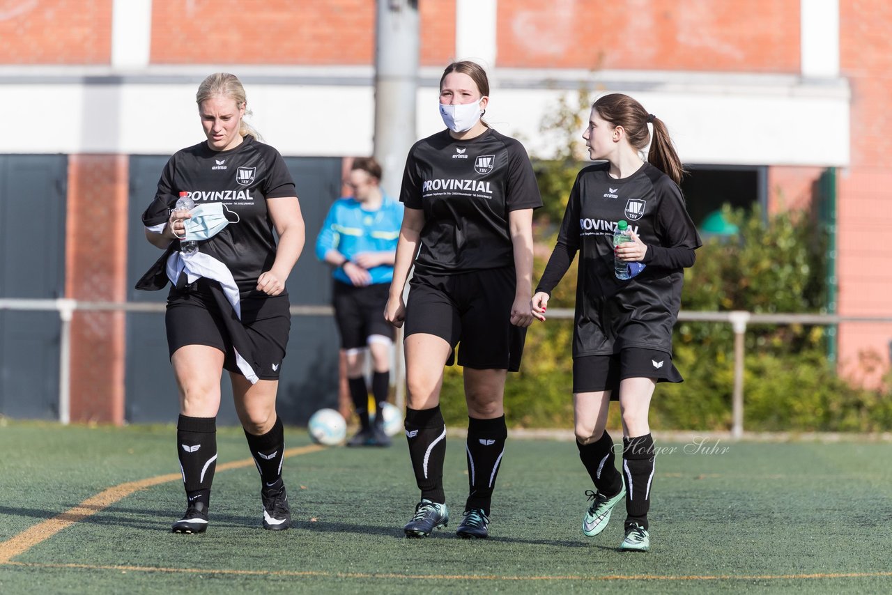 Bild 212 - Frauen SV Henstedt Ulzburg III - TSV Wiemersdorf : Ergebnis: 2:1